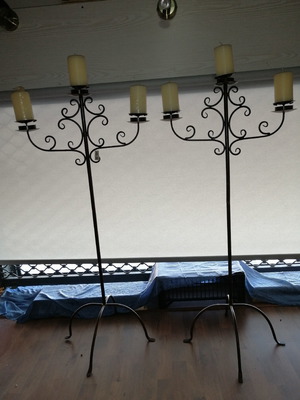 Κυροπήγιο δαπέδου καινούργιο μεγάλο με τρία κεριά