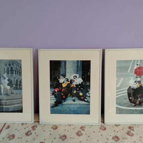 Harlequin photo frames in Venice