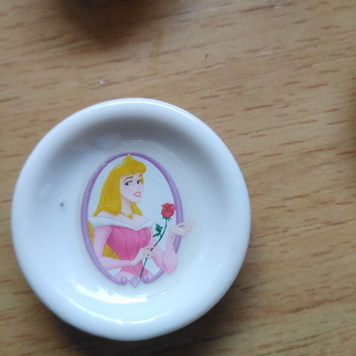 Vintage porcelain miniature set like new, suitable for dollhouse