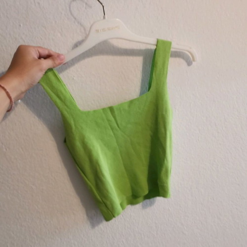 Green top used, one size