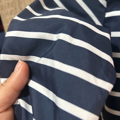 Thin windbreaker 12-18 months like new