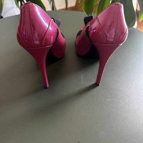 Schutz platform shoes size 39 like new, leather patent, black and pink