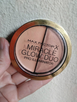 Max Factor Miracle Glow Duo new bronzing and highlighter
