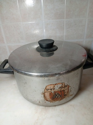 Pyramis stainless steel pot used