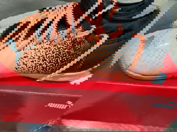 ΠΟΔΟΣΦΑΙΡΙΚΑ ΠΑΠΟΥΤΣΙΑ PUMA