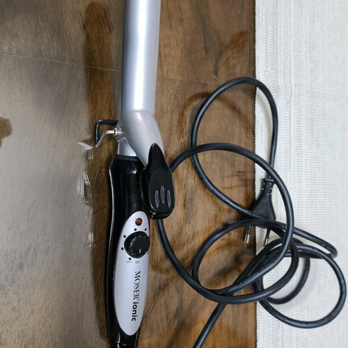 Moser Professional Curling Iron 4431-0050 like new