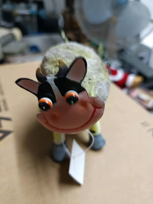 Decorative cow new