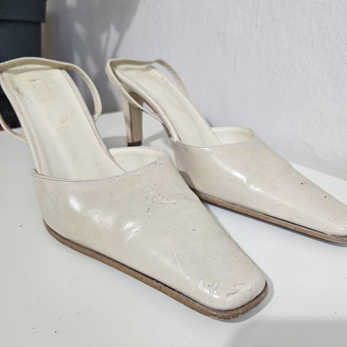 Vintage λευκές μυτερές γόβες μέγεθος 37, γνήσιο δέρμα, μεταχειρισμένες