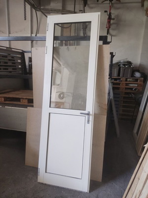 Aluminum door used, beige color, dimensions 76x241cm, frame 5.5cm