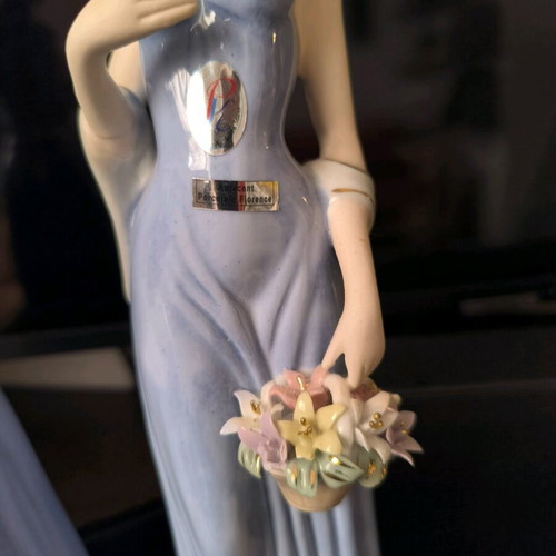Decorative porcelain new, set of 2, 30 cm height