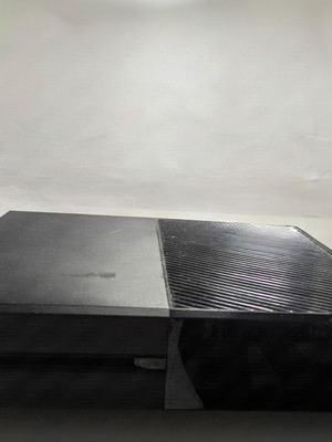 Xbox One 1TB console and cable set, original VCR model