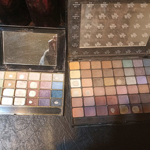 Eyeshadow palettes used, 2 pieces, one large and one small