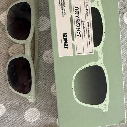 Izipizi Kids Sunglasses Like New
