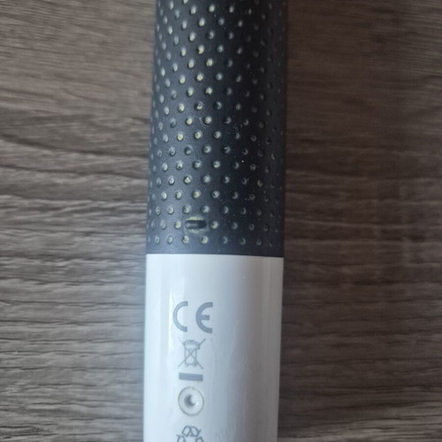 Oral B Vitality Pro electric toothbrush like new with case