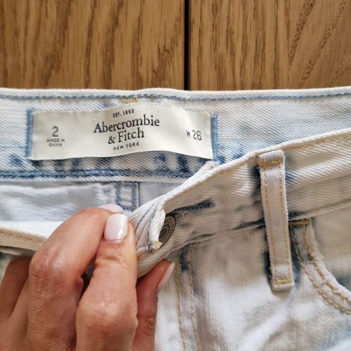 Abercrombie & Fitch distressed denim shorts used, light wash, size 26