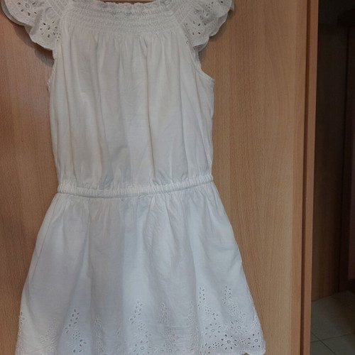 Benetton white dress for girl 7-8 years like new with lace details