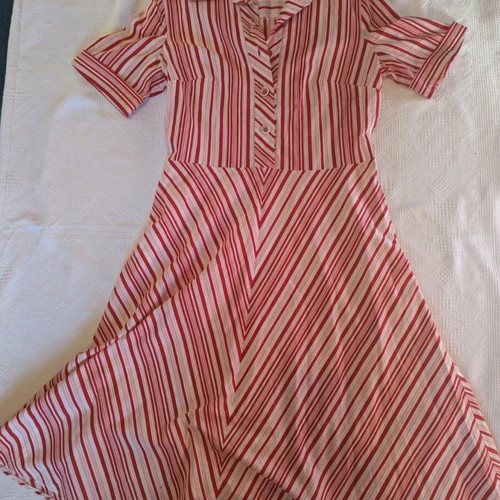 Vintage dress like new, white and red, size L