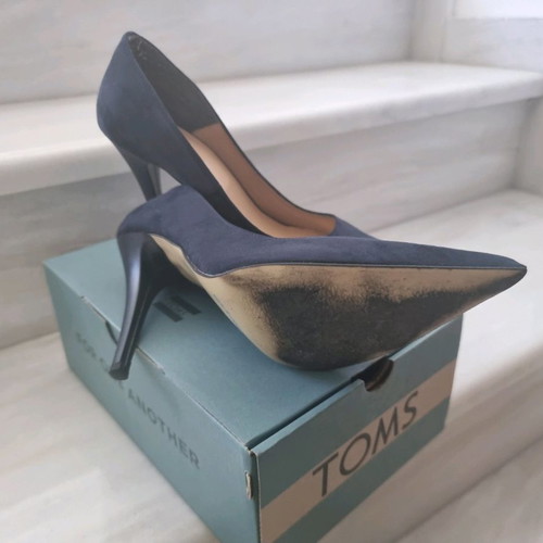 Women's pumps size 38 like new and worn 1-2 times