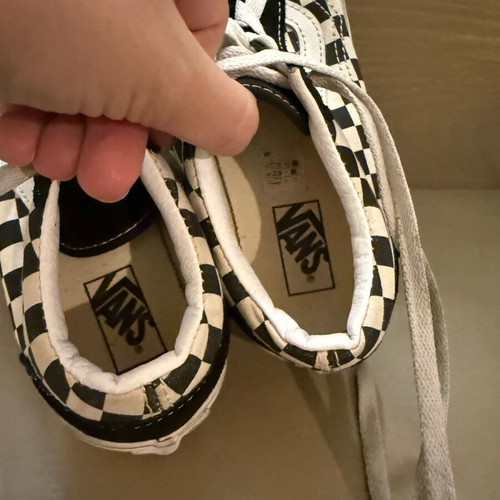 Vans checkerboard kids shoes size 33 like new