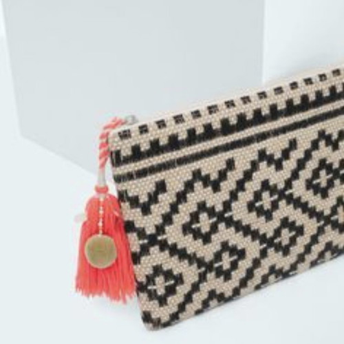Mango straw bag like new