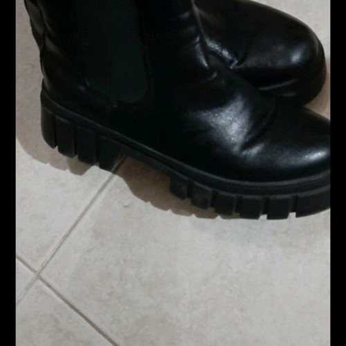 Booties army style like new, size 41, black with elastic