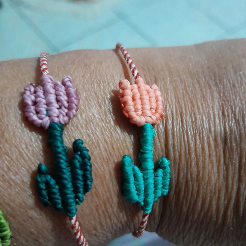 Macrame Tulip Bracelet made to order