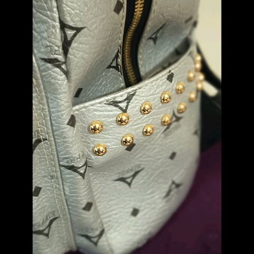 Backpack La tour Eiffel with gold studs silver like new