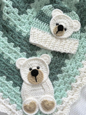 Baby knitted blanket made to order with soft hypoallergenic yarns