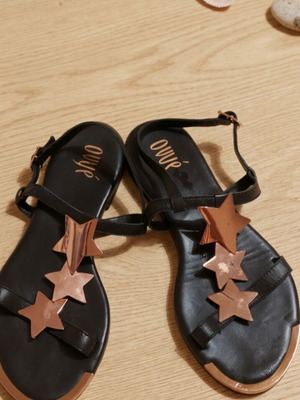 Ovye by Cristina Lucchi black sandals size 37 like new