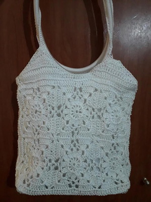 Knitted hand bag used, white, lightweight