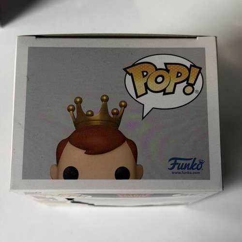 Funko Pop Freddy Zombie SE new