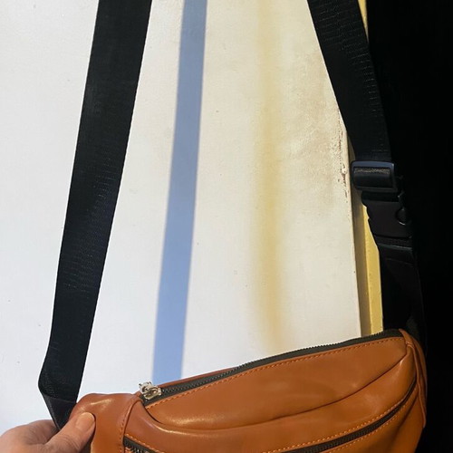 Boxnow brown crossbody waist bag like new