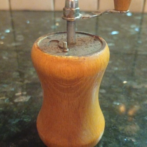 Pepper mill vintage 1950, used, beech wood hourglass shape