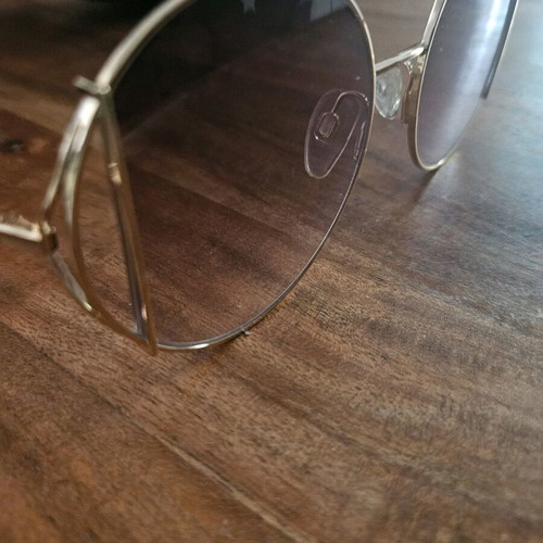Ana Hickmann glasses like new