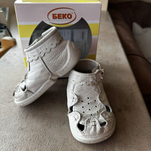 Beko Baby Walking Shoes like new, size 19, spring-summer