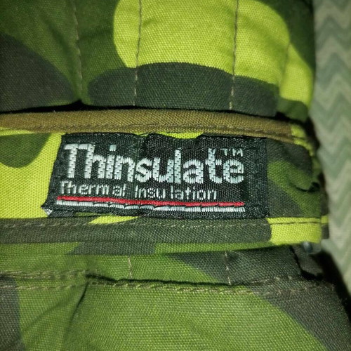 Camouflage winter gloves with Thinsulate thermal insulation nearly unused