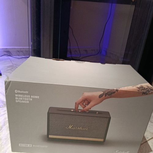 Marshall Act2 portable Bluetooth speaker like new
