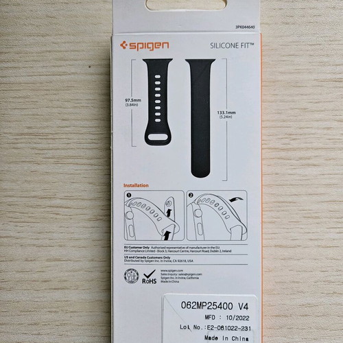 Spigen band and case for Apple Watch like new
