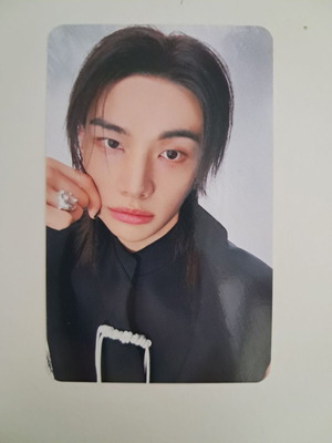 Stray Kids Hyunjin Run It official photocard