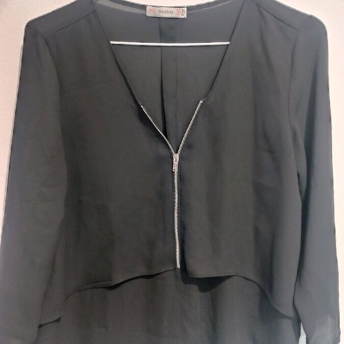 Bershka black blouse with zipper like new, size S