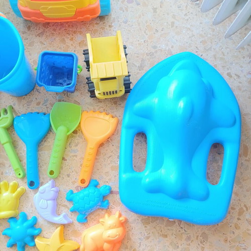 Beach toys like new, all together