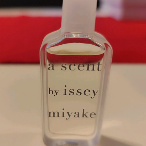A scent by Issey Miyake miniature perfume new 7.5 ml