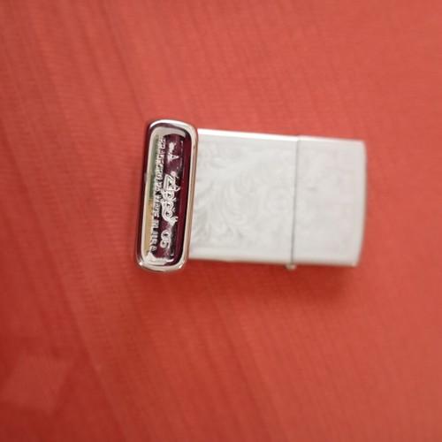 Zippo lighters like new, set of 2