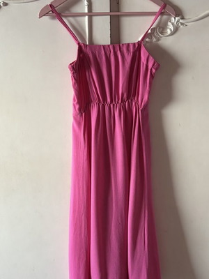 Pink dress, size small-medium