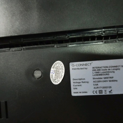 Q connect paper shredder used with bin