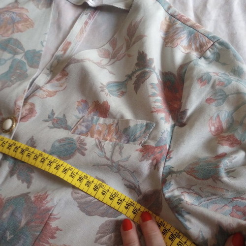Vintage women's suit set floral blazer and skirt like new size M/L