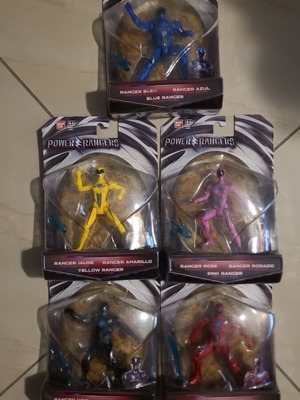 Power Rangers full play set like new, 5 figures from 2017 movie