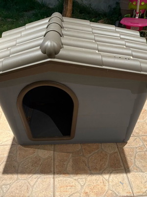 Σπιτάκι για κατοικίδιο σαν καινούργιο, πλαστικό