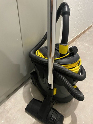 Karcher T 15/1 Electric Vacuum Cleaner like new