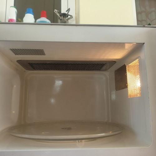 Panasonic NN-K537WB Microwave Oven 26l like new with Grill function